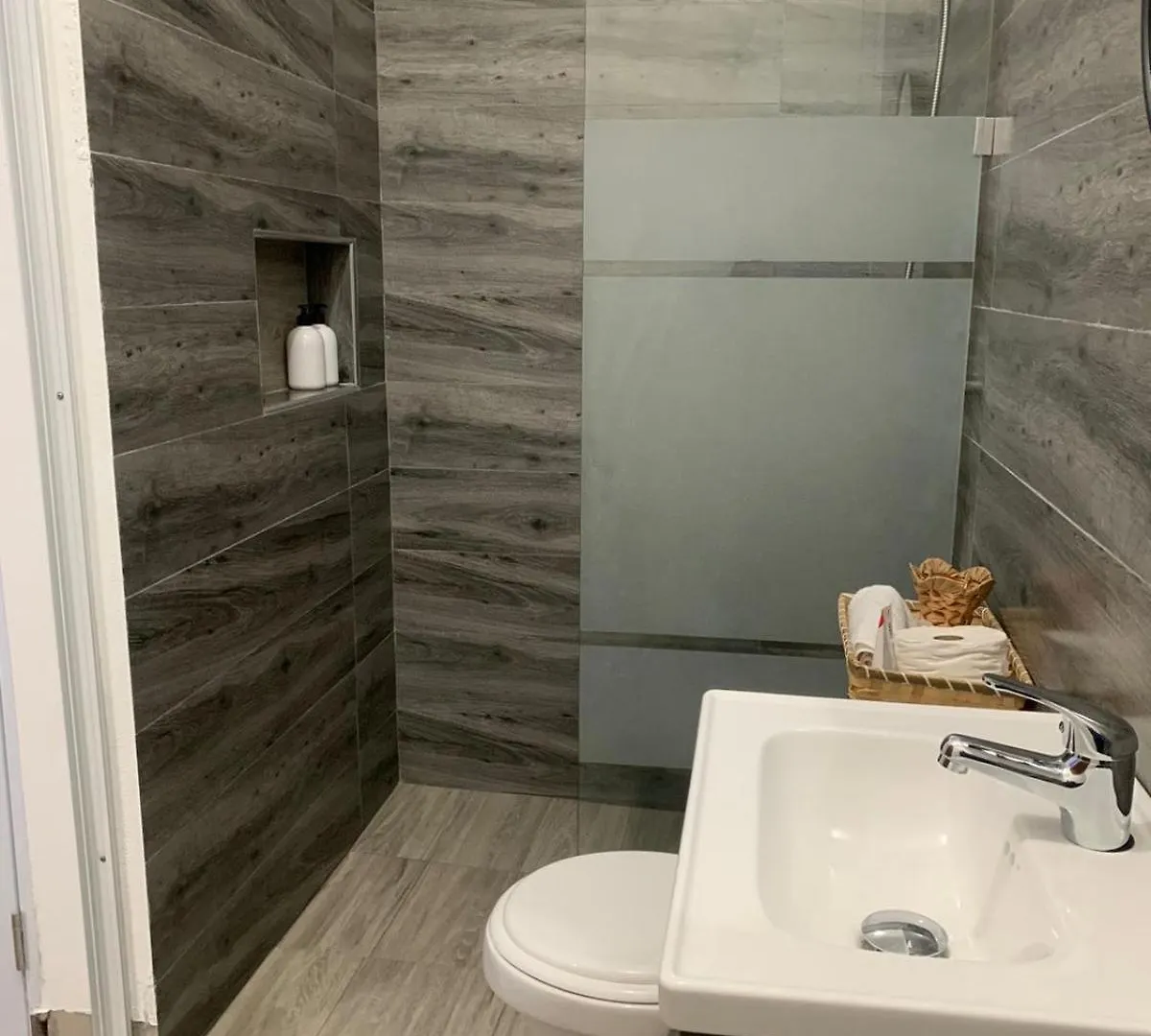 A 7 Minutos Del Aeropuerto Sdq, Moderno Y Compacto Apartamento Boca Chica Daire